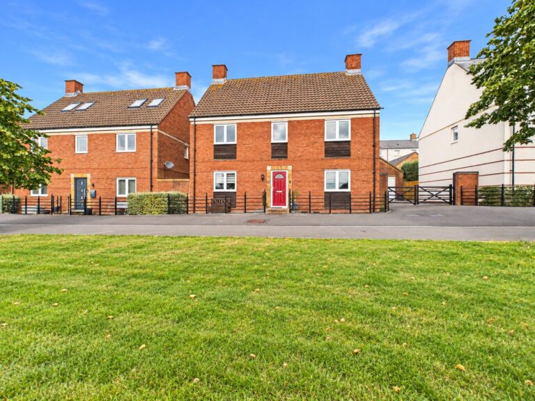 Galen View, Old Town, Swindon, Wiltshire, SN1 4GF